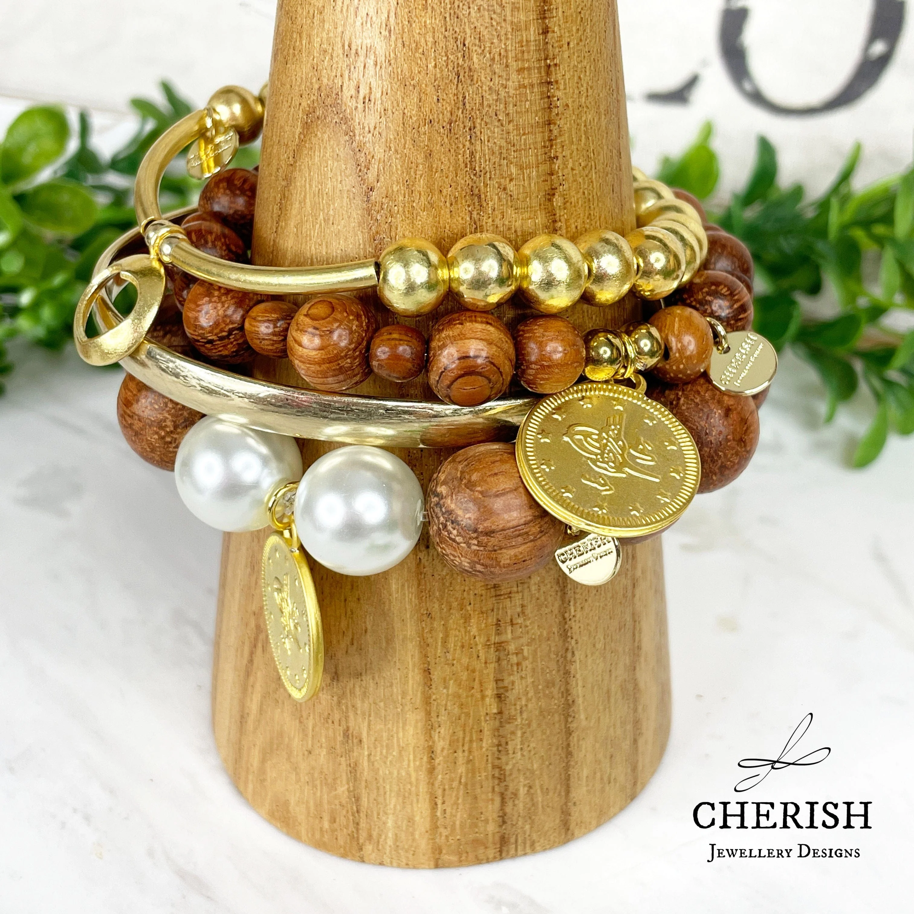 Alara Timber and Pearl Bracelet Large - Image 3