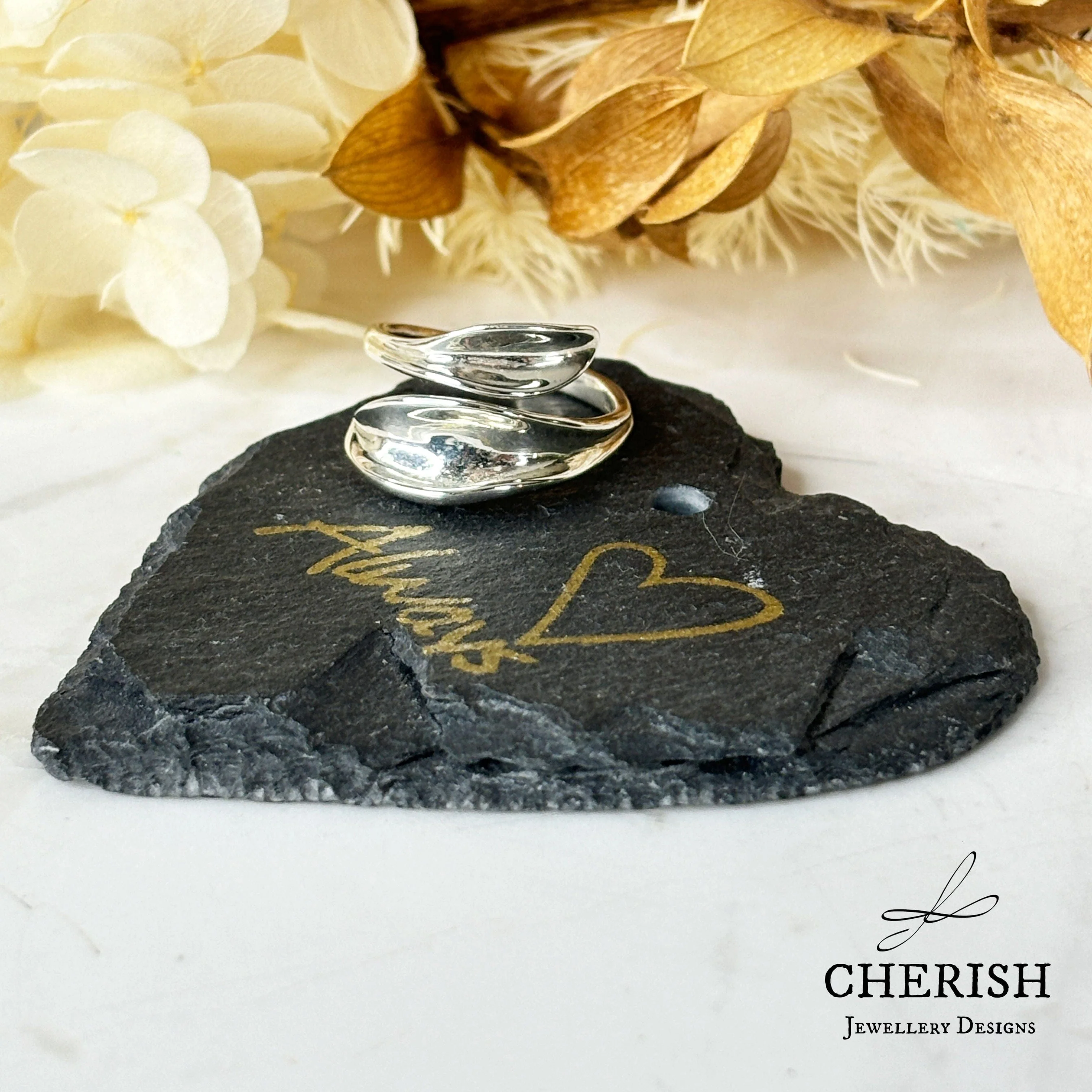 Concave Leaf Ring - Image 2