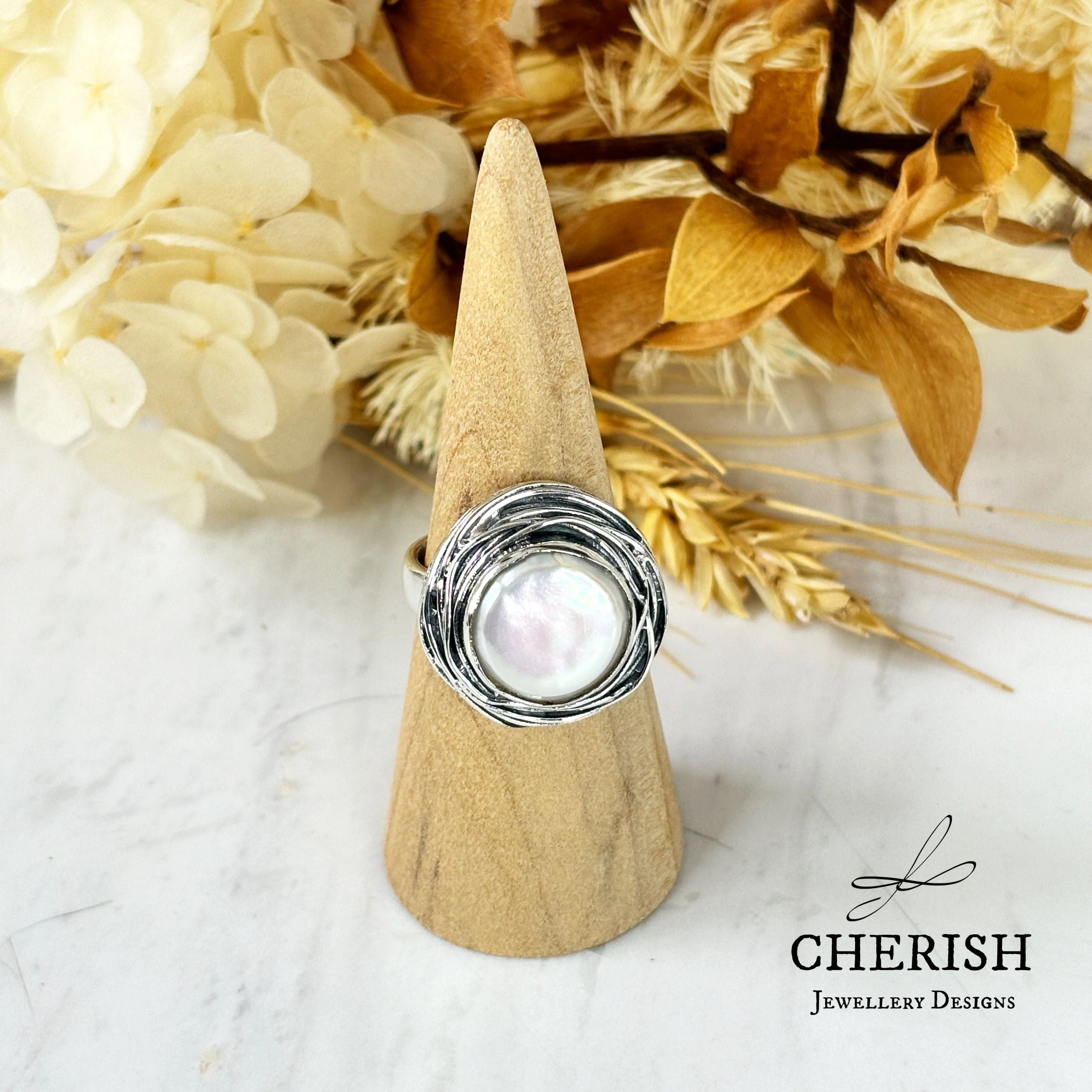 Birdnest Coin Pearl Ring - Image 2