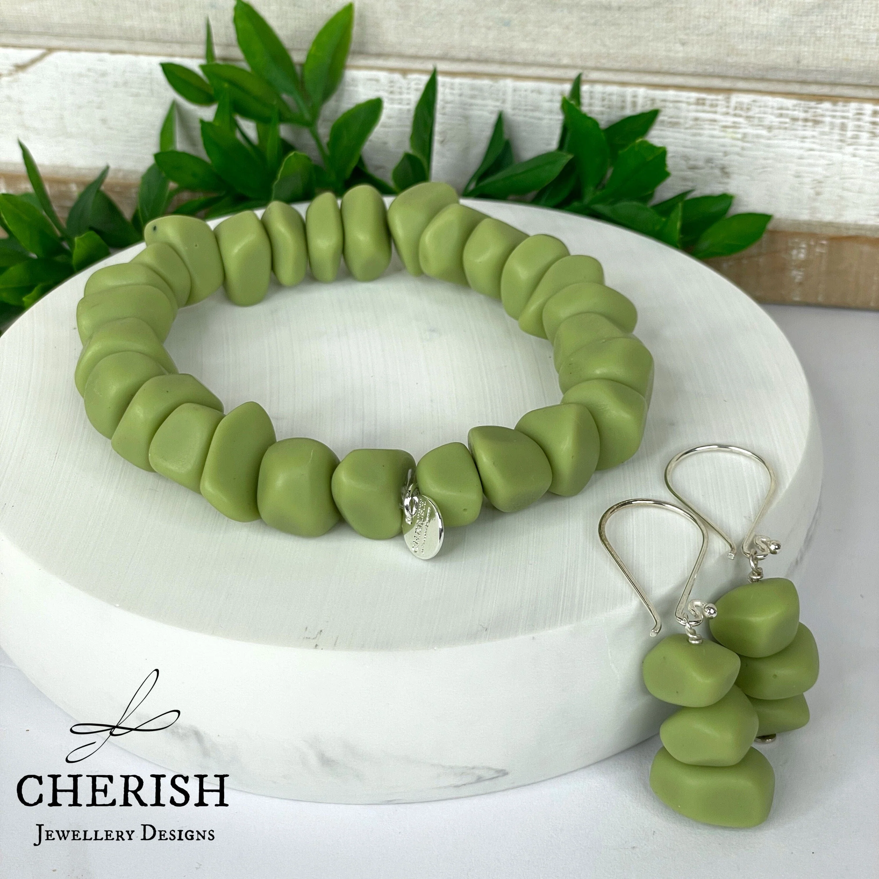 Giana Resin Bracelet (8 colours available) - Image 9