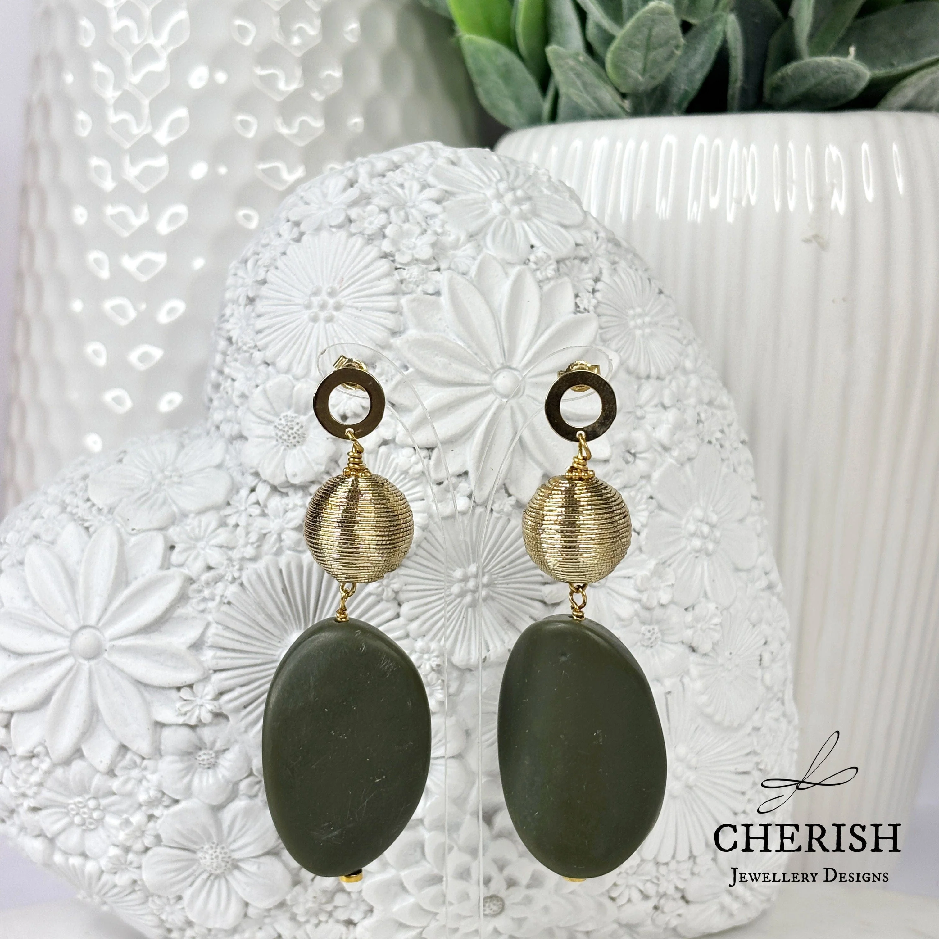 Grecian Resin Earrings - Image 4