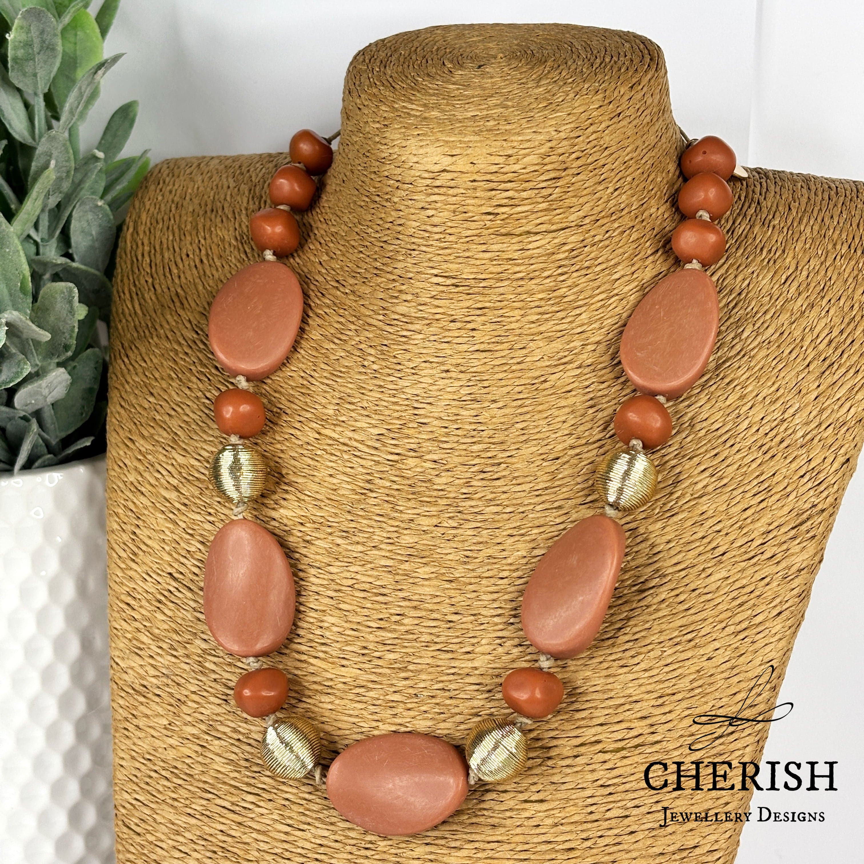 Iris Resin Necklace - Image 3