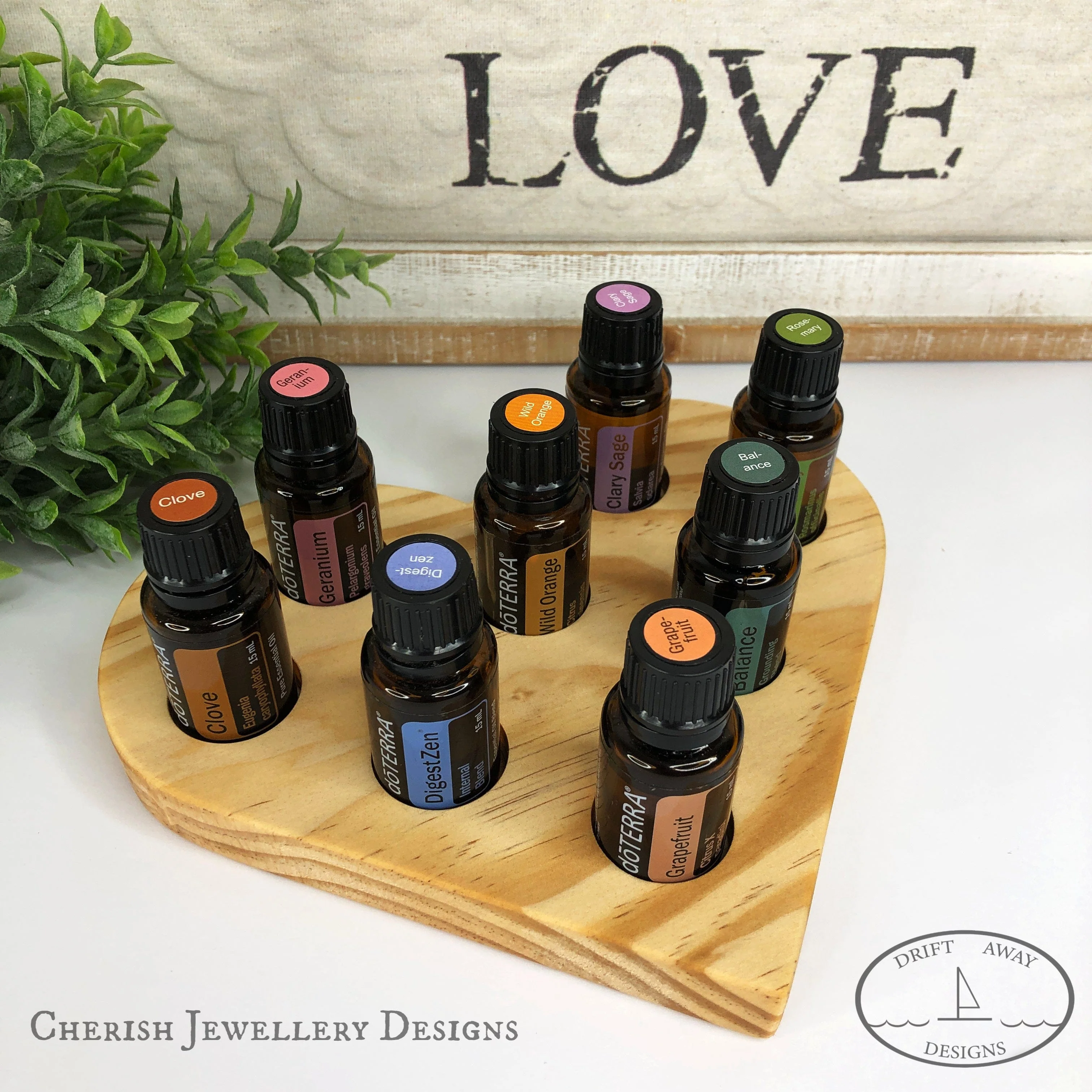 Love Heart Essential Oil Holder - Image 3