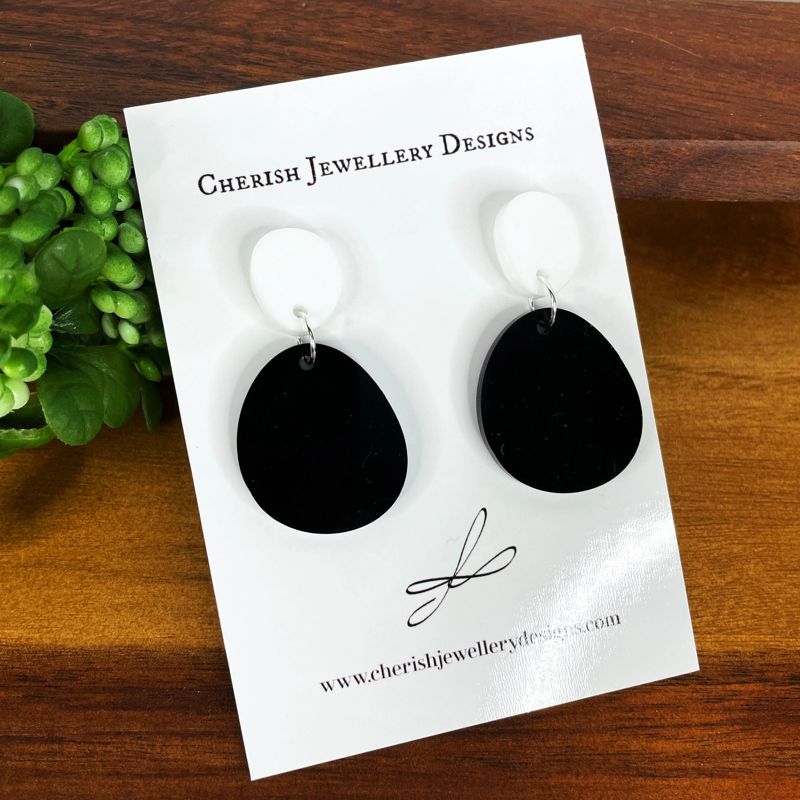 Mini Pond Two Toned Earrings - Image 4