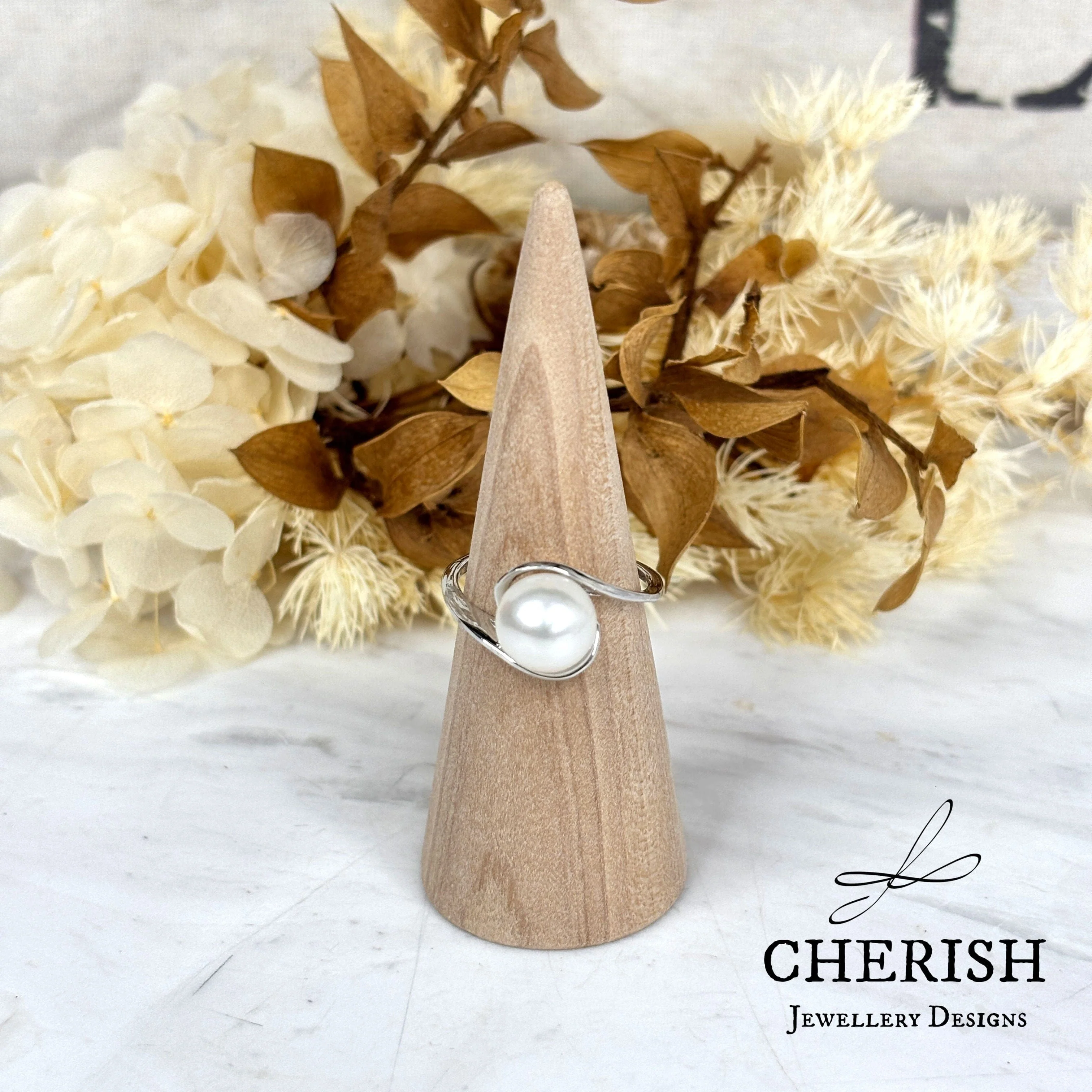Pearl Swirl Ring